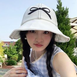 Berets Korean Version Niche Designer Denim Bucket Hat Summer Travel Fashion Bow Embroidery Versatile Show Face Small Women's Caps