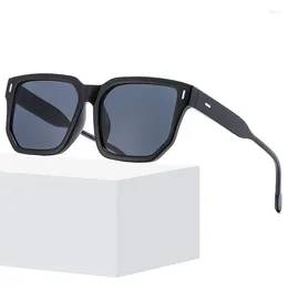 Sunglasses 2024 Retro Rice Nail Design Large Frame Square Versatile Sun Glasses Wide Edge Lens Legs Personality