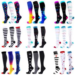 Men's Socks 3 Pairs Compression For Varicose Veins Edoema Diabetes Running Sports 20-30 MmHg