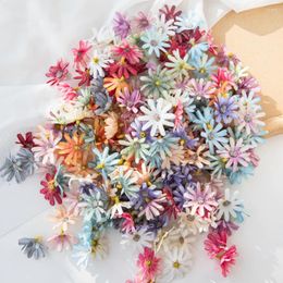 Decorative Flowers 100Pcs 4Cm Fake Silk Daisy Head Wedding Party Christmas Crafts Wreath Home Decoration Diy Candy Box Scrapbook Artificial