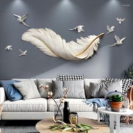 Decorative Figurines Modern Minimalist Living Room Sofa Background Wall Decoration Porch Light Luxury Feather Hanging Feng Shui