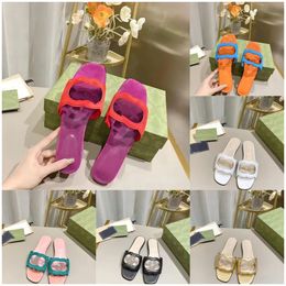 Designer women interlocking cut-out slide sandal luxury slippers famous flats shoes rubber sole Flop Flip Flat sandal Outdoor Beach Slip On slides casual sandals