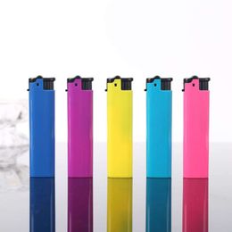 Wholesale Cheap Custom Refillable Plastic Feuerzeug Red Flame Windproof Butane Without Gas Cigarette Lighters Cigar Lighter