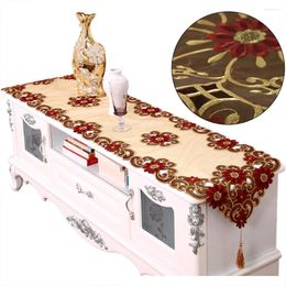 Table Cloth European Style Manual Hollow Embroidery Tablecloth Wedding Decoration Dining Countryside Home Decor Runner