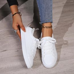 Casual Shoes Design Korean Round Toe Lace Up Sports Sneaker Ladies Summer Simple Soft Leather Large Size Lightweight Zapatillas