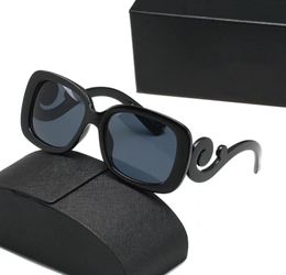 Vintage Sunglasses Small Frame Designer Sun glasses for Mens Shiny Black Frame Rectangle Flower Polarised Eyewear Women Eyeglasses3397605