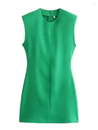 Casual Dresses XNWMNZ 2024 Women Fashion Green Shoulder Pad Mini Dress High Street O Neck Sleeveless Slim Fit Versatile Female