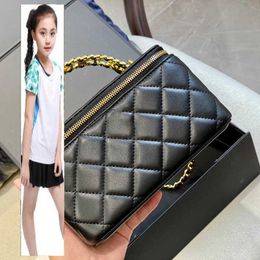 Kids Bags Luxury Brand CC Bag Womens Lambskin Top Handle Letter Totes Box Bags Black White Cosmetic Case With Letter Hand Card Holder Lipstick Mini Vanity Outdoor Saoc