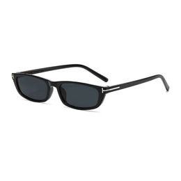 New fashionable small frame with Personalised T-shaped legs, popular on the internet, street photos, fashion shows, sun protection sunglasses