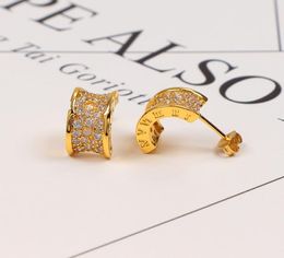 Designer Earrings Ladies studs Fashion Diamond Charm Semicircle Earrings Roman numerals Personality Quality Eard Party Wedding Gal3962330