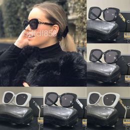 Designer Sunglasses for Women Mens Cycle Luxurious Casual Fashion Trend Street Photography Tourism Anti Glare Vintage Baseball Channel Sun Glasses