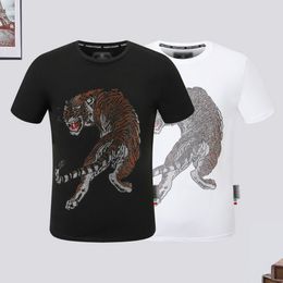2024 Summer Mens T shirt personality fashion pure cotton round neck casual clothing designer hot drill sleeve short sleeve breathable lightweight T shirt