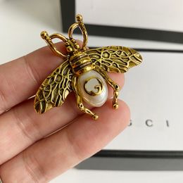 Luxury 18k Gold-Plated Brooch Brand Designer New Insect Shaped Fashionable Charm Girl Brooch High-Quality Jewellery High-Quality Brooch Birthday Party