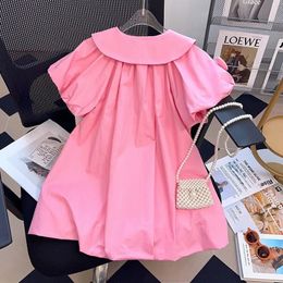 Kızlar elbise yaz tarzı 2024 yeni moda bebek yaka kısa kollu sevimli rüzgar çocuk elbisesi prenses etek