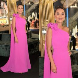 Elegant fuchsia Mother Of The Bride Dresses floral appliqued shoulder Wedding Guest Dress floor length Evening Gowns