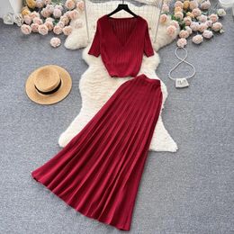 Skirts Two-piece Feminine V-neck Short Sweater Top High Waisted Pleated Maxi Skirt Fashion Set Y2k Clothes Vintage Solid Faldas Largas