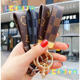 2024 key chain Lanyards Fashion Designer Keychain Classic Exquisite Luxury Car Keyring Zinc Alloy Letter Unisex Lanyard Metal Small Jewelry