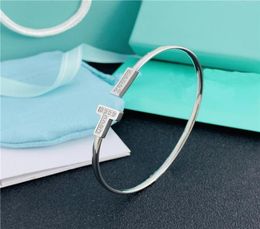 bracelets designer for women fashion style bracelets Wristband Cuff Chain Design Letter Jewelry Crystal silver torque bangle Weddi3114093