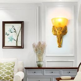 Wall Lamp Retro Elephant Bathroom Mirror European Resin Creative Light Personality Stairway El Living Room LED Lighting