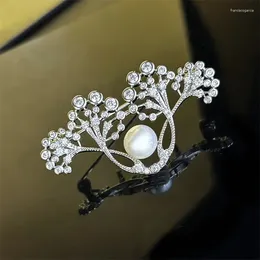 Brooches OKILY Exquisite Zircon Albizia Flower Broochpin Atmospheric Natural Freshwater Pearl Retro Hollow Design Floral Pin For Women's