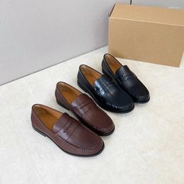 Casual Shoes 2024 Spring Men's Round Toe Top Layer Cowhide Loafers British Style Comfortable Work Leather