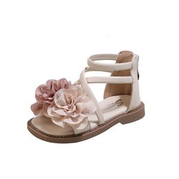 Sandálias romanas retro para crianças para meninas 2024 Summe coreano Decorativo Floral Moda AllMatch Outdoor Beach Shoes 240420