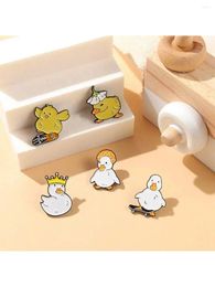 Brooches 5pcsCartoon Cute Yellow Duckling Brooch Metal White Crown Skateboard Pattern Clothing Accessories Badges Backpack Gift