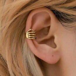 Earrings Fashion Tiny Punk Style Skull Hand Spine Ear Cuffs Clip Earrings for Women No Piercing Fake Cartilage Earring Jewrelry 230831