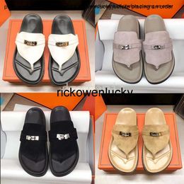 h Designer Sandal Empire Sandals Leather Slippers Flip Flops Buckle Chypre Slides Suede Slipper Black White Rubber Sole Shoes Flat KA9R