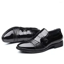 Dress Shoes Ceremony Stage Men's Luxury Sneakers 2024 Wedding Due To The Bride Sport Bity Offers Scarp