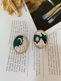 Luxury Designer Palace Style Vintage Brooches for Couples Sun Moon Shaped Enamel Fashion Sweater Brooch Pins7952044