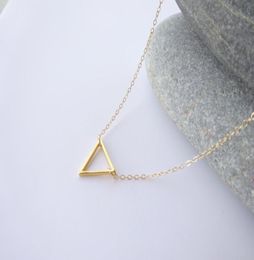 1 small hollow Geometric triangle necklace simple polygon geometry V female male iron lucky woman mother men039s family gifts j9217021