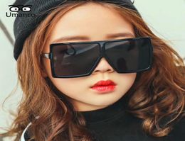 Umanco 2019 New Oversized Siamese Square Kids Sunglasses For Children PC Frame Resin Lens Fashion Brand Beach Travel Gifts9664528