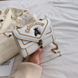 Shoulder Bags 2024 Bag Female Fashion Embroidery Small Women Metal Butterfly Decoration Chain Crossbody Messenger