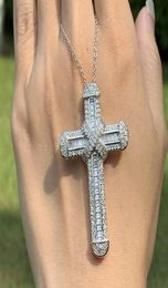 Mens Luxury Cross Necklace Hip Hop Jewellery Silver White Diamond Gemstones Pendant Lucky Women Necklaces For Party5324217