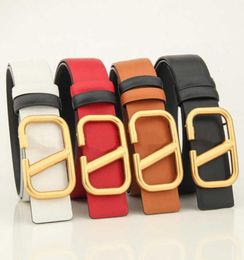 Mens Womens Leather Belt 38CM Letter V Smooth Buckle Dress Windbreaker Decorative Simple Belt Classic Versatile6077854