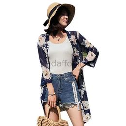 Women Beach Wear Womens Floral Chiffon Kimono Cardigans Loose Beach Cover Up Three-quarter Sleeve Tops d240501