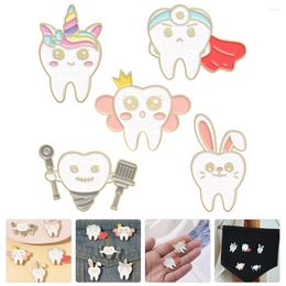 Brooches Milisten Needle Minder 5Pcs Cartoon Tooth Lapel Cute Anthropomorphic Teeth Brooch Pin Set Badges Art Gifts Dental