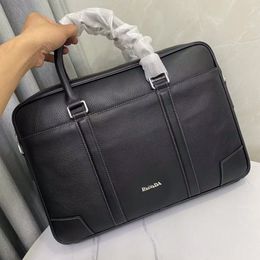 10A High quality Italian cow hide Designer Men Shoulder Briefcase Black Handbag Luxury Business Man Laptop Bag Messenger Bags with dust bag Brief Case Vintage prd 1:1