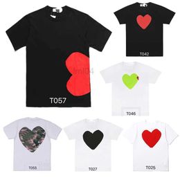 Men's T-shirts Fashion Mens Play t Designer Red Heart Shirt Commes Casual Women Shirts Des Badge Garcons High Quanlity Tshirts Cotton Embroidery Top