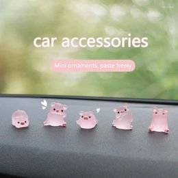 Decorative Figurines Mini Resin Piggy Car Dashboard Toys Dolls Figures Home Garden Decoration Cartoon Colorful Pig Cute Ornaments Gifts