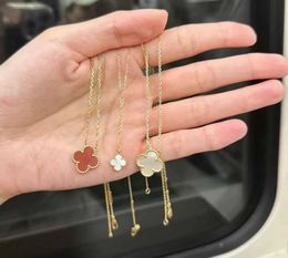 Designer Necklace Vanca Rpels Mini Four Leaf Grass Necklace Womens High 18k Gold Original Button Head Mini Red Agate White Fritillaria Pendant