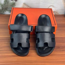 Designer Sandals Summer Beach Flat Bottomed Slippers Fashion womens slipper casual loafers shoes outdoor beach slides flat bottom with buckle unisex