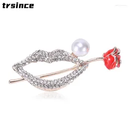 Brooches Rose Lips Brooch Ins Tide Temperament Personality Suit Coat High-end Light Luxury Sweater Jewellery Women