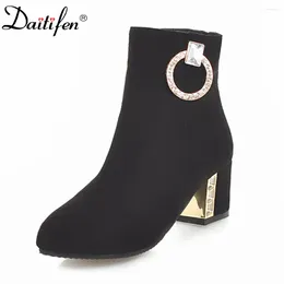 Boots Daitifen Fashion Sexy Women Winter With Fur Metal Decoration Ladies Side Zipper Square Heels Pointe Toe Casual Pumps