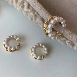 Korean Gold Color Double Circle Twist Pearl Ear Cuff Vintage Geometric Earcuff Fake Piercing Pearls Clip on Earings 240418