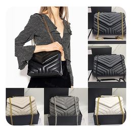Ayna Kalite Crossbody Bags Tasarımcı Kadın Çantalar Çantalar Tasarımcı Kadın Çanta Lüks Omuz Çantası Çapraz Vücut Bag Siyah Altın Gümüş Zincir Çantası Mini Cüzdan Dhgate
