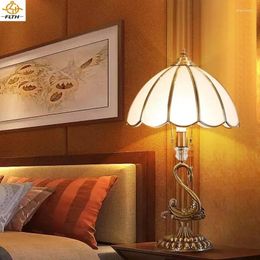 Table Lamps Tiffany Swan Copper Lamp LED Retro Creative Brass Desk Light Decor Home Living Room Bedroom Bedside