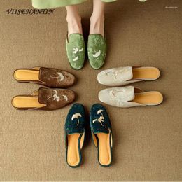 Slippers Retro Ethnic Style Embroidered Flock Flats Lazy Women Mule Shoes Round Toe Low Heels Outside Slides Elegant Ladies