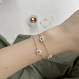 Link Bracelets Lovely Pearl Beads Daisy Flower On Hand For Women Vintage Charm Statement Bracelet 2024 Vacation Fashion Jewelry